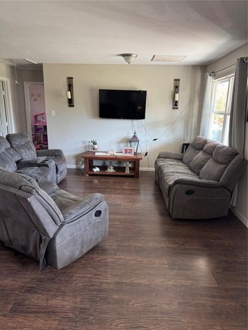 632 Sharon Street, Prairie View, TX 77484