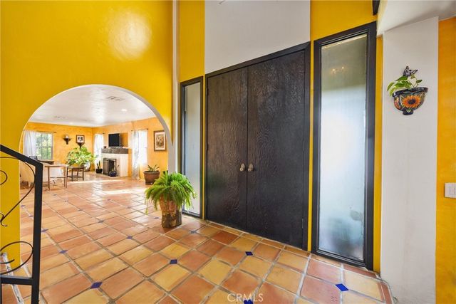552 Pepper, Bakersfield, CA 93307