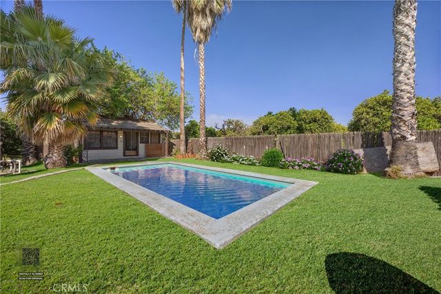 552 Pepper, Bakersfield, CA 93307