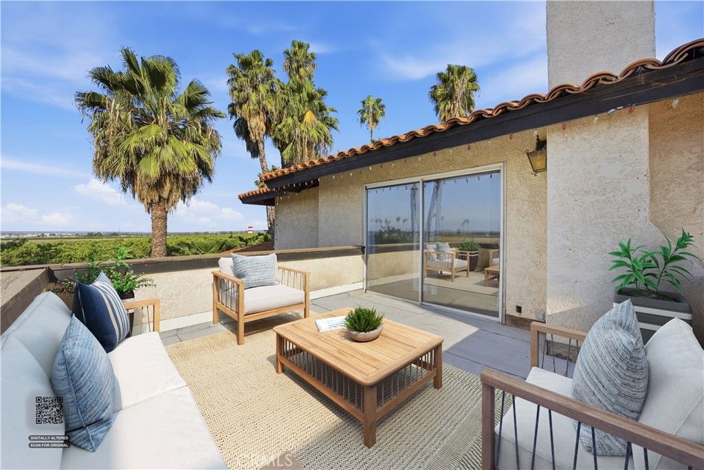 Image 31 of property listing at 552 Pepper, Bakersfield, CA 93307