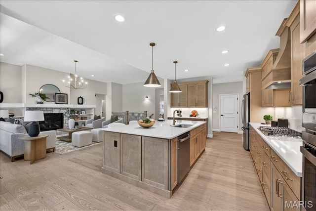 74 Weis Avenue, Ellisville, MO 63011