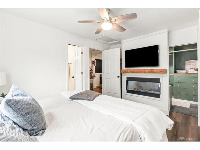 1255 Teller St, Lakewood, CO 80214