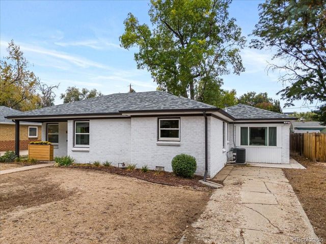 1255 Teller St, Lakewood, CO 80214