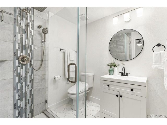 1255 Teller St, Lakewood, CO 80214