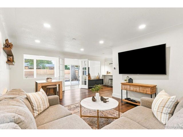 1255 Teller St, Lakewood, CO 80214