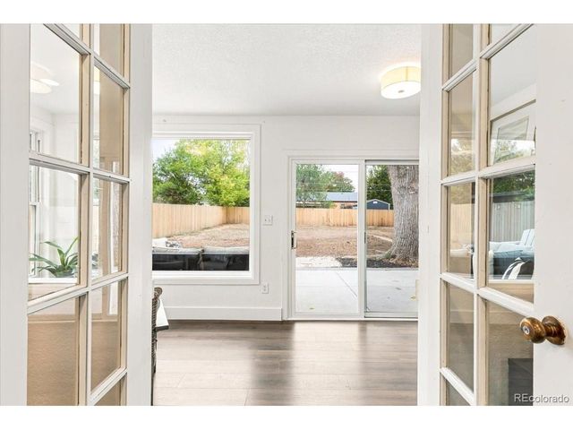 1255 Teller St, Lakewood, CO 80214