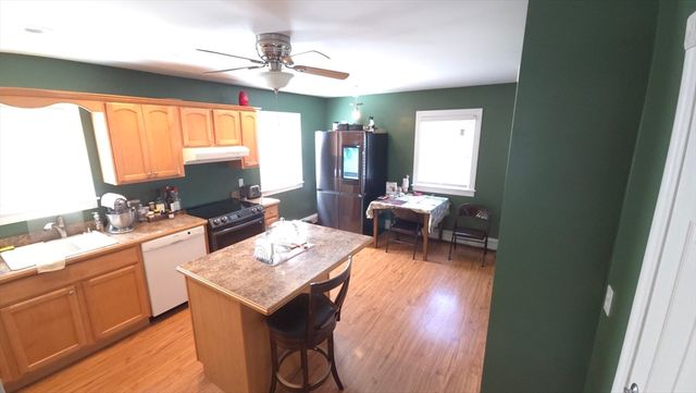 35 Jefferson St, Taunton, MA 02780
