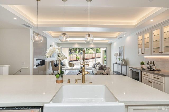 2022 Stony Oak Ct, Santa Rosa, CA 95403