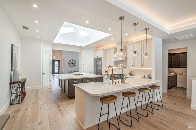 2022 Stony Oak Ct, Santa Rosa, CA 95403