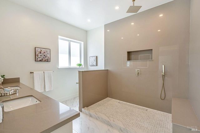 2022 Stony Oak Ct, Santa Rosa, CA 95403