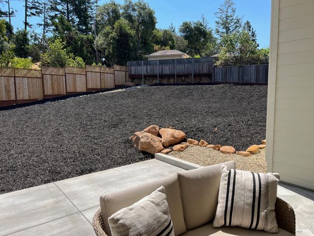 2022 Stony Oak Ct, Santa Rosa, CA 95403