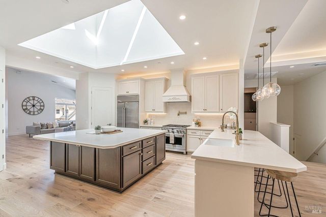 2022 Stony Oak Ct, Santa Rosa, CA 95403