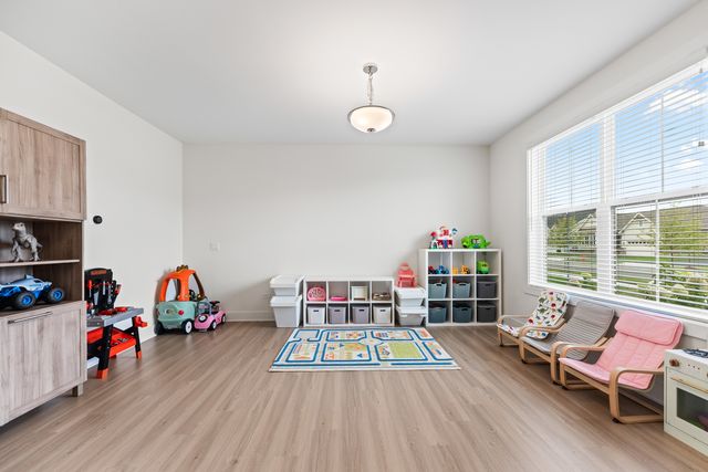 3547 Doral Drive, Elgin, IL 60124