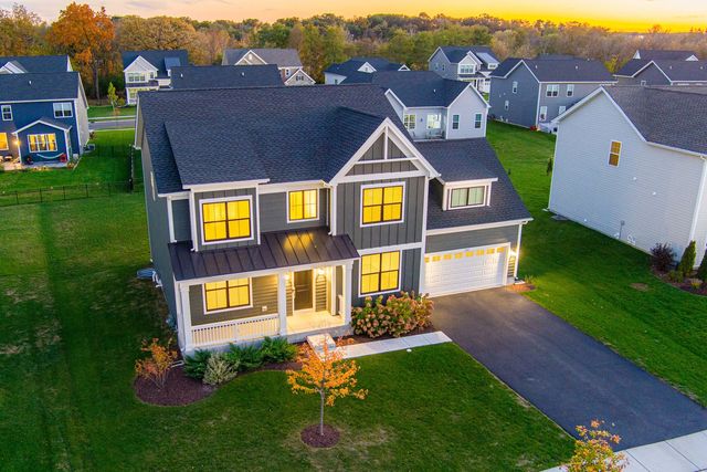 3547 Doral Drive, Elgin, IL 60124