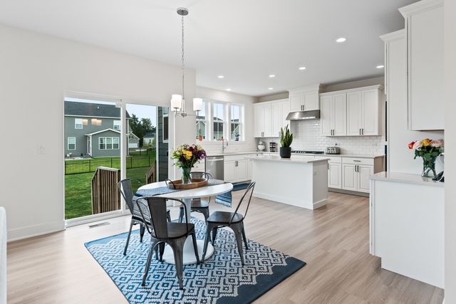 3547 Doral Drive, Elgin, IL 60124