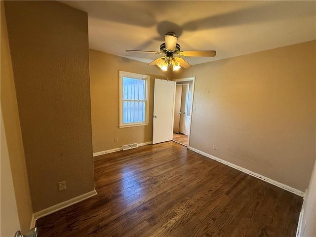 7317 Hedges Avenue, Raytown, MO 64133