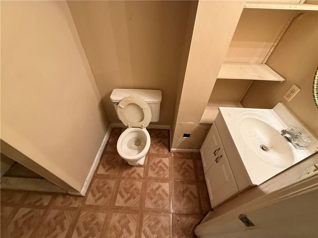 7317 Hedges Avenue, Raytown, MO 64133