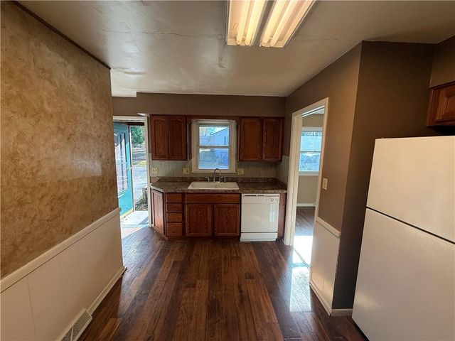 7317 Hedges Avenue, Raytown, MO 64133