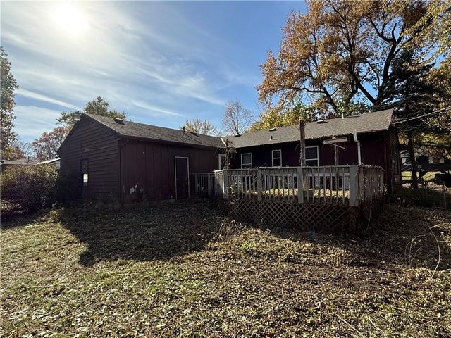 7317 Hedges Avenue, Raytown, MO 64133