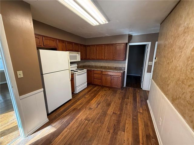 7317 Hedges Avenue, Raytown, MO 64133