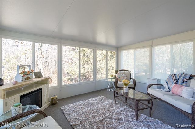 5864 Augusta Lane, Grand Blanc, MI 48439