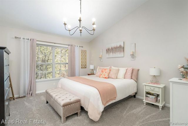 5864 Augusta Lane, Grand Blanc, MI 48439