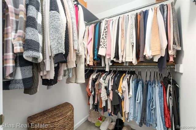 5864 Augusta Lane, Grand Blanc, MI 48439