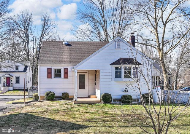 211 NOBLE ST, Lititz, PA 17543