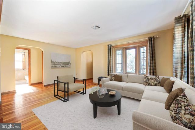 211 NOBLE ST, Lititz, PA 17543