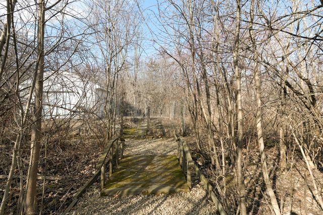 2705 Bentley Road, Highland Park, IL 60035