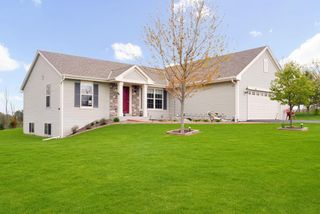 W6996 Hillside DRIVE, Adell, WI 53001