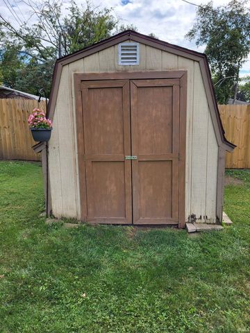 1621 Hemlock Road, Lafayette, IN 47905