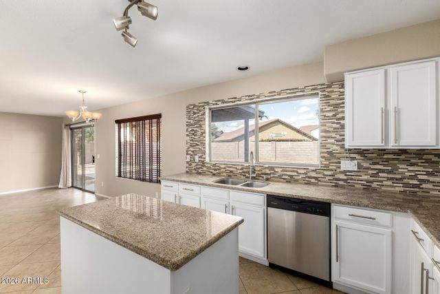 10352 W PRIMROSE Drive, Avondale, AZ 85392