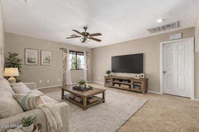 10352 W PRIMROSE Drive, Avondale, AZ 85392