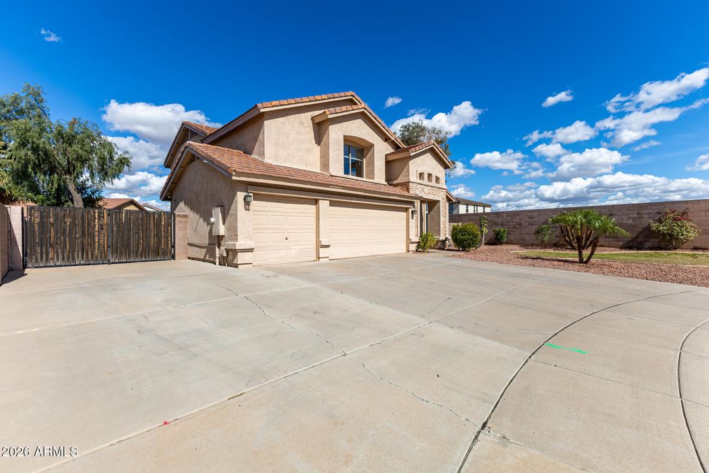 10352 W PRIMROSE Drive, Avondale, AZ 85392