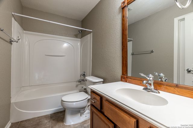 1030 Toad Pond, San Antonio, TX 78260