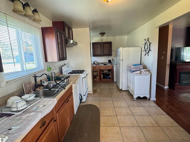 909 Farnsworth, Oscoda, MI 48750