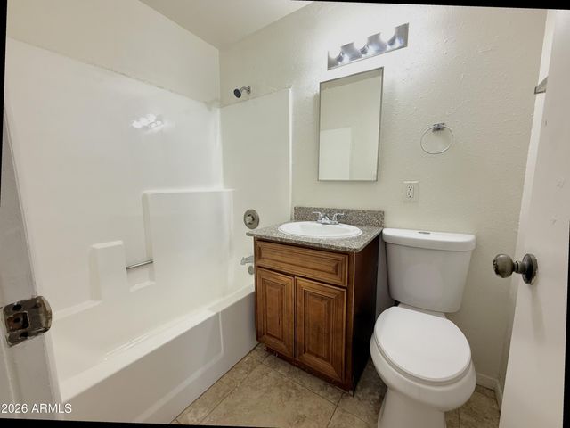 2713 E JUNIPER Avenue, Phoenix, AZ 85032