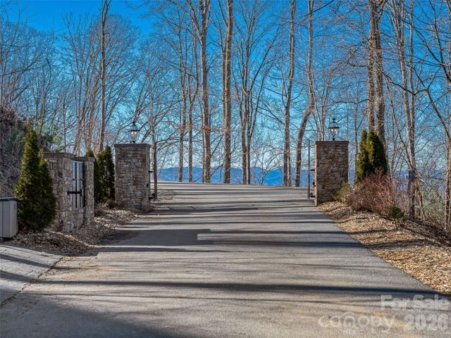 5 Soaring Hawk View 14, Asheville, NC 28804