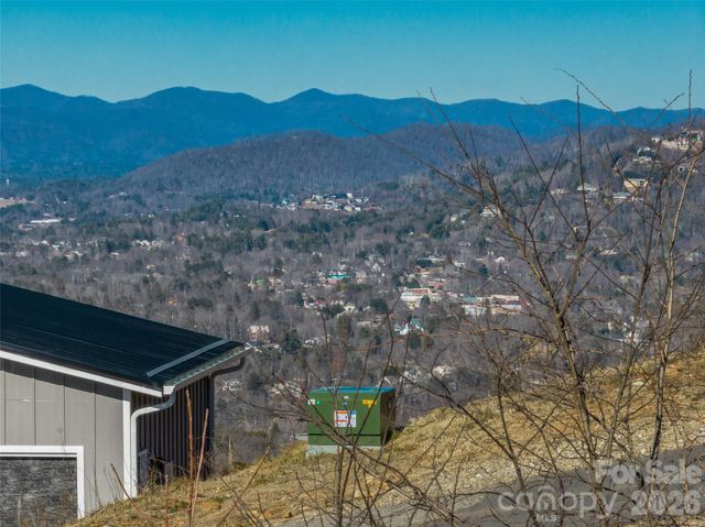 5 Soaring Hawk View 14, Asheville, NC 28804