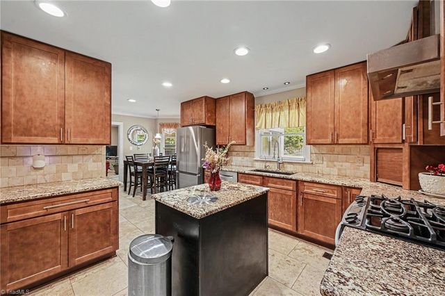 611 Flagstone Way, Durham, NC 27712