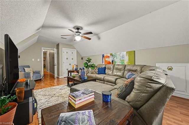 611 Flagstone Way, Durham, NC 27712