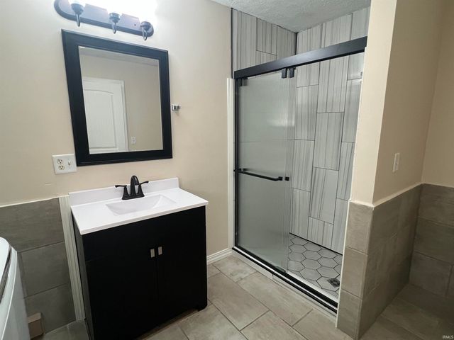 527 W Jefferson Street, Kokomo, IN 46901