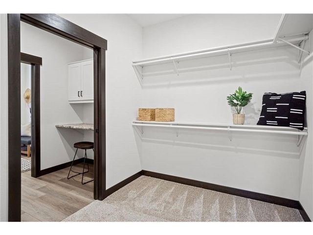 3355 Iris Drive, Eau Claire, WI 54703