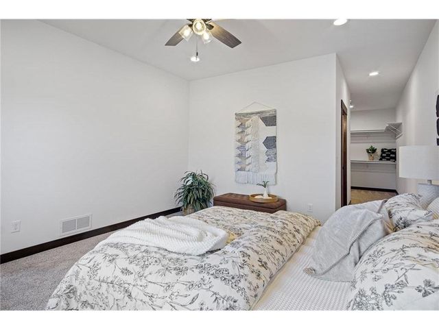 3355 Iris Drive, Eau Claire, WI 54703