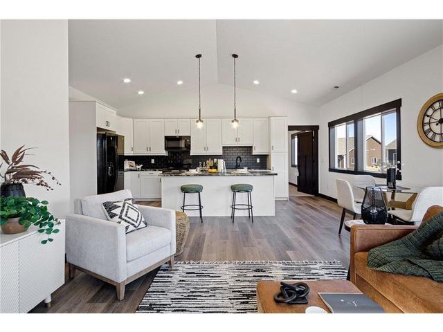 3355 Iris Drive, Eau Claire, WI 54703