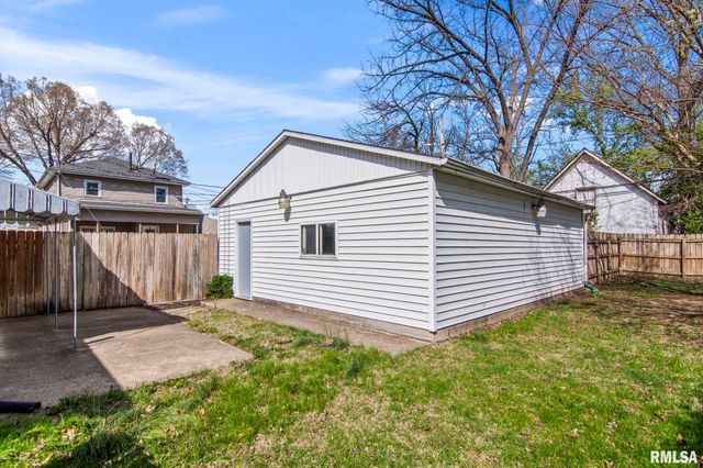 612 S English Avenue, Springfield, IL 62704