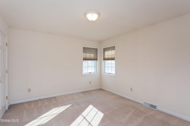 4 Hilander Drive, Colonie, NY 12211