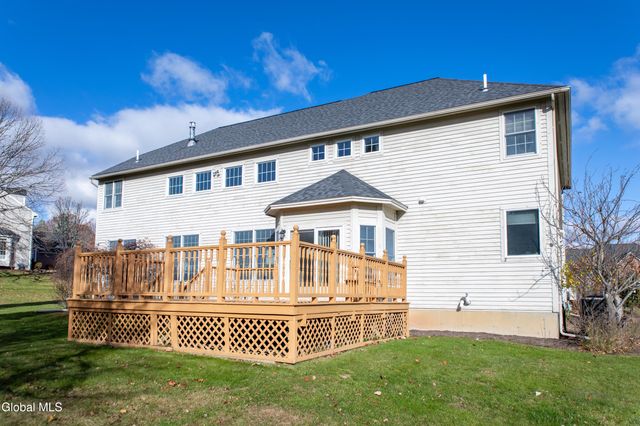 4 Hilander Drive, Colonie, NY 12211