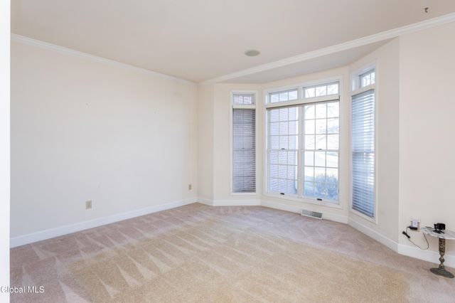 4 Hilander Drive, Colonie, NY 12211